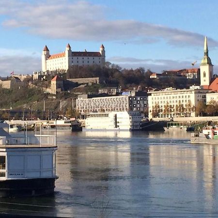 Nice Flat Under The Castle Pressburg Exterior foto