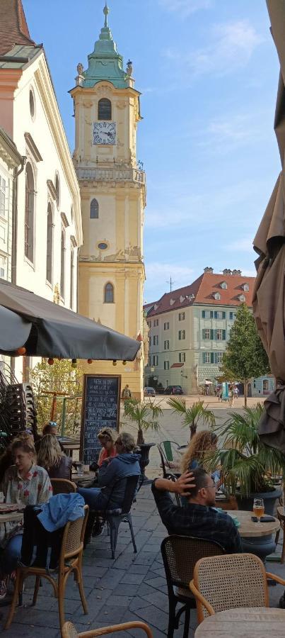 Nice Flat Under The Castle Pressburg Exterior foto